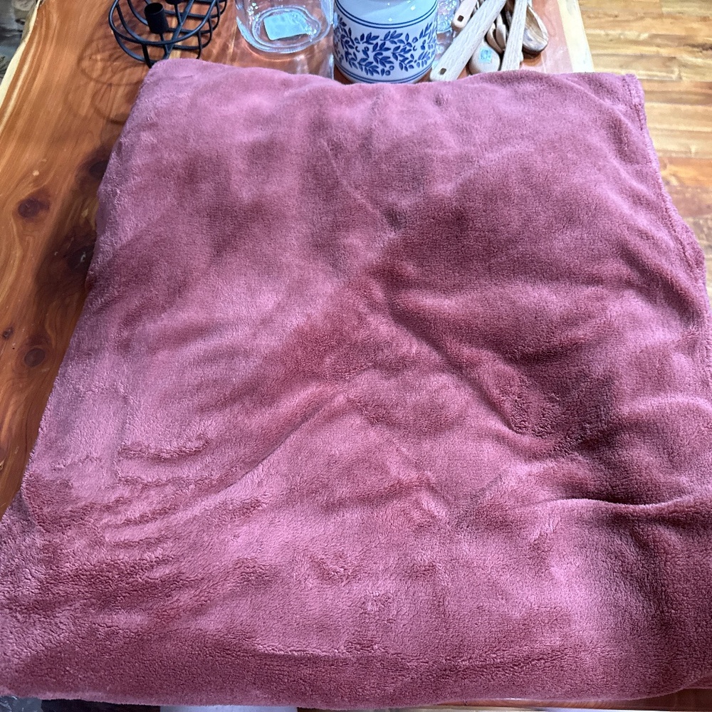 Fleece king size blanket throw
